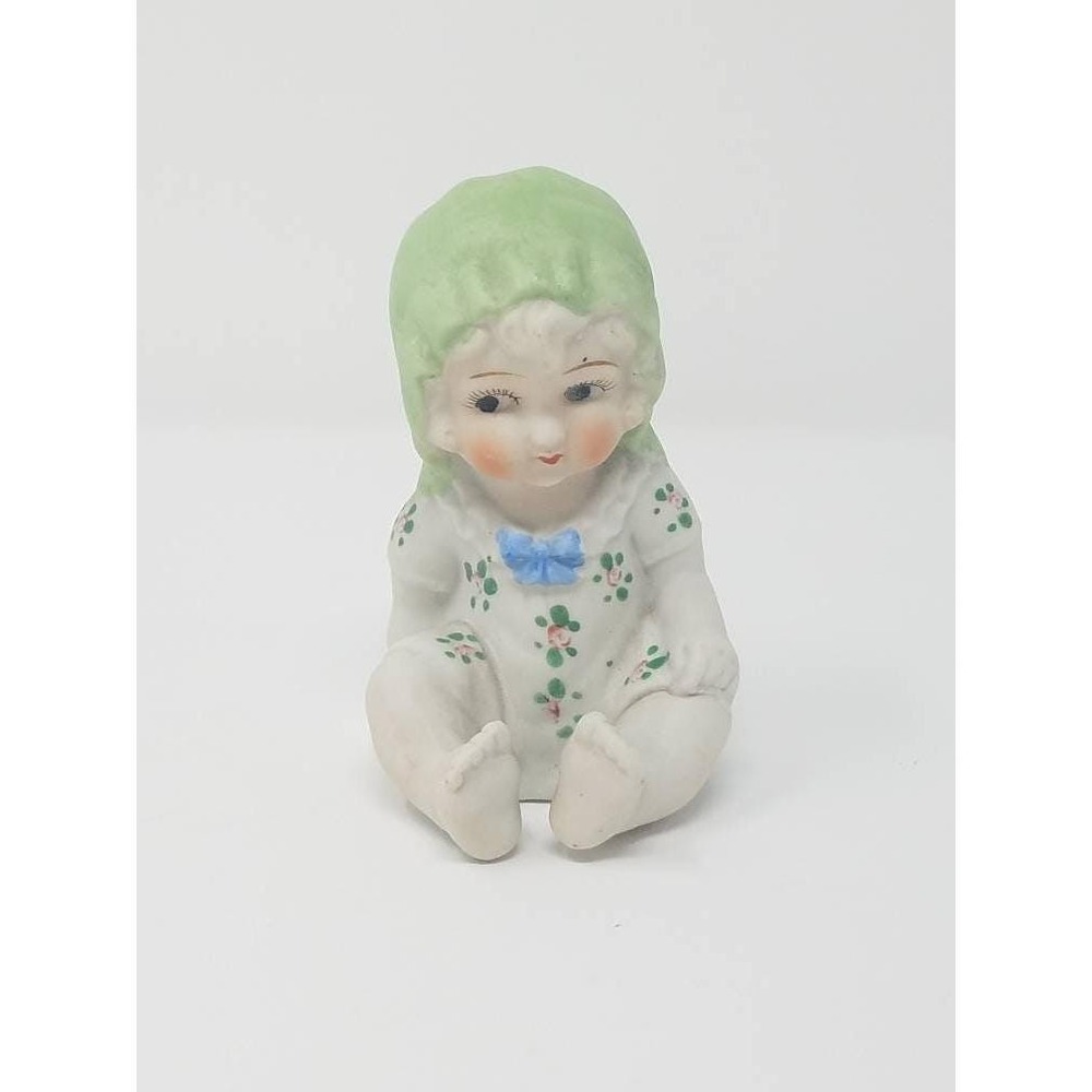 Vtg baby figurine porcelain collectible home decor Japan cottagecore shabby chic